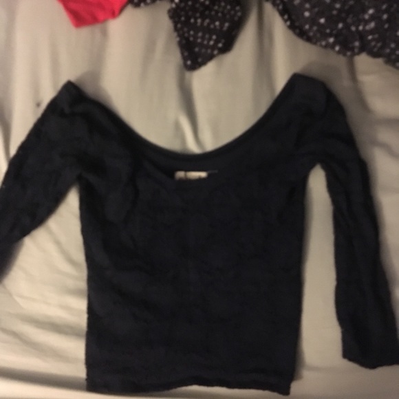 Hollister blue crop top with Lacey - Picture 1 of 4